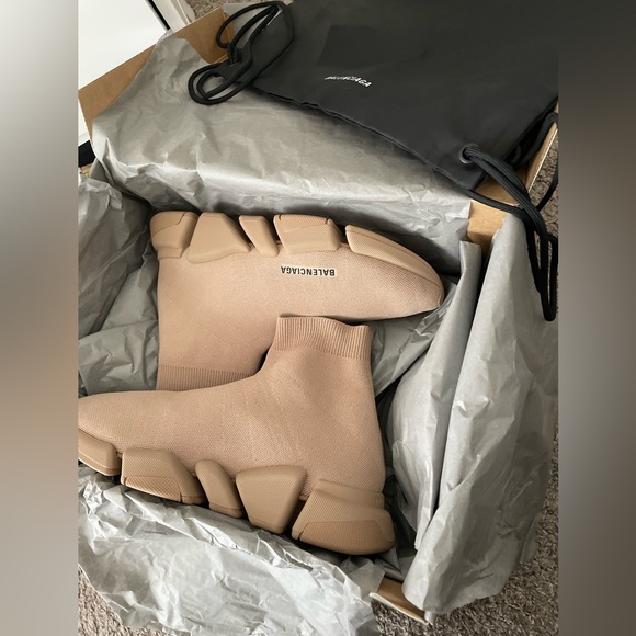 MEN'S SPEED 2.0 MONOCOLOR RECYCLED KNIT SNEAKER IN BEIGE - Picture 1 of 3